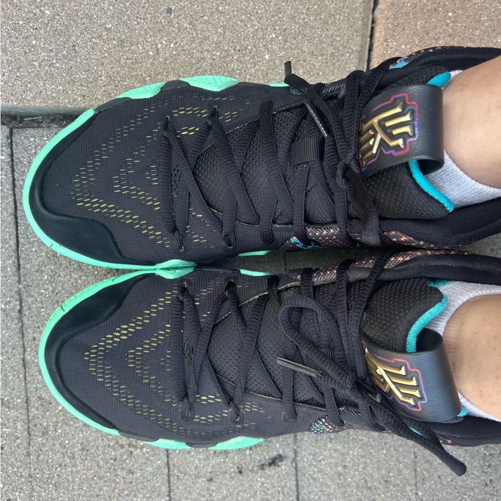 Nike Kyrie 4 Mamba Mentality